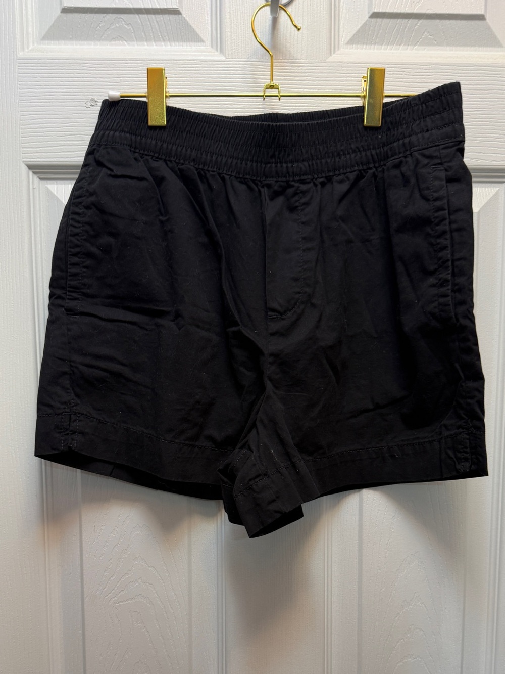 Women's Black Shorts with Elastic Waistband and Pockets